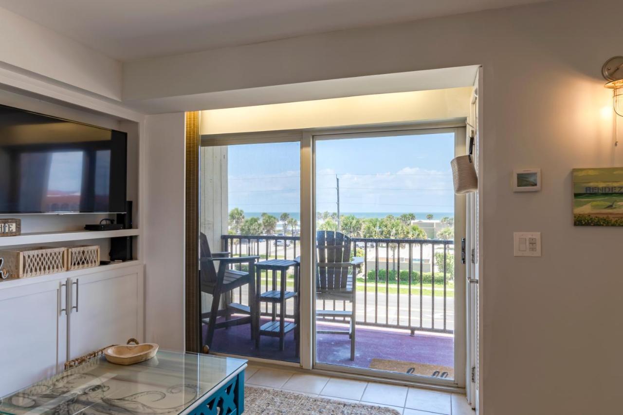 Stunning Ocean Views Steps From The Beach With Pool! Fabulous 4Th Floor Studio! New Smyrna Beach Luaran gambar